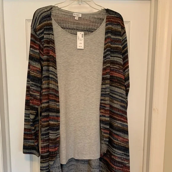 Avenue attached cardigan - Picture 2 of 4